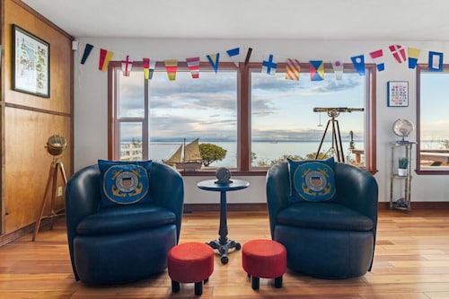 Water Edge Coast-Guard Cottage-Panorama View-
