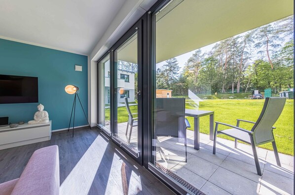 电视、立体声音响