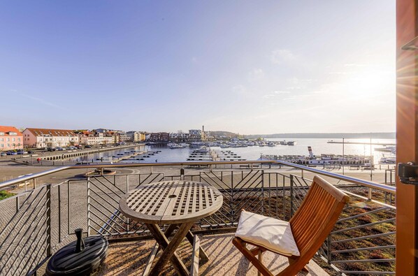 Outdoor dining - Bright vacation apartment on the 2nd floor (Waren (Müritz))