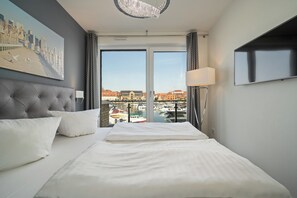 1 bedroom, free WiFi, bed sheets