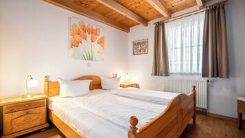 3 bedrooms, free WiFi, bed sheets