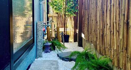 Tokyo Nook