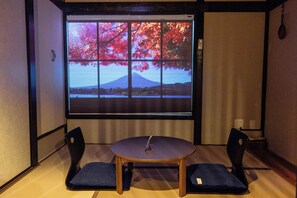 3 chambres, couette en duvet d'oie, coffres-forts dans les chambres