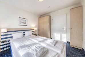 1 quarto, escrivaninha, Wi-Fi de cortesia, roupa de cama