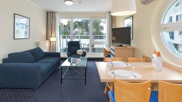 Fernseher, Stereoanlage