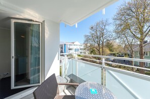Property grounds - Zingst beach apartment with balcony at Aparthotel Zingst (Zingst)