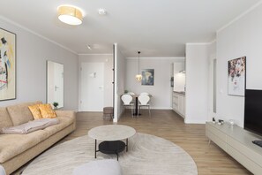 TV - Vacation apartment Windflüchter in the Baltic Sea resort of Zingst (Zingst)