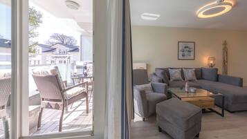 Fernseher, Stereoanlage