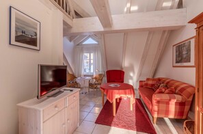 TV, DVD player, stereo - Vacation apartment Altstadt-Traum in Waren (Müritz) (Waren (Müritz))