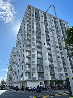 Exterior - 3-bedroom apartment in delightful Hulhumale' with AC, Wi-Fi and Full kitchen. (Male)