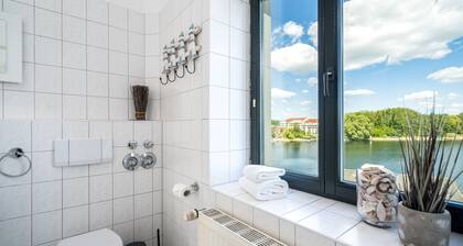 SeaLove vacation apartment with lake view in the monastery town of Malchow