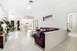 Télévision, espaces bureaux