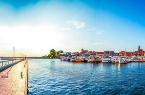 Marina - Vacation apartment with Müritz view and terrace (Waren (Müritz))