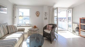 Fernseher, Stereoanlage