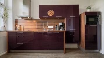 Kühlschrank, Herdplatte, Geschirrspüler