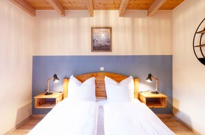 2 bedrooms, free WiFi, bed sheets - Vacation home Blau am See in Jabel - your idyll by the water (Jabel)