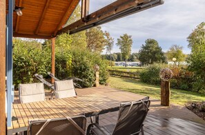 Outdoor dining - Vacation home Blau am See in Jabel - your idyll by the water (Jabel)
