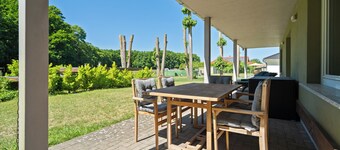 Vacation home Träumerei with its own earth sauna, spacious garden and fireplace