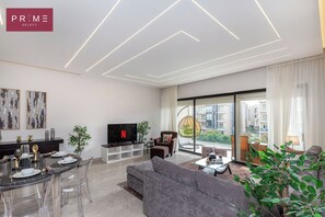 Apartment, 2 Bedrooms | 2 bedrooms, iron/ironing board, free WiFi