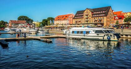 "CityFlair" Vacation Apartment at the Marina in Waren (Müritz)