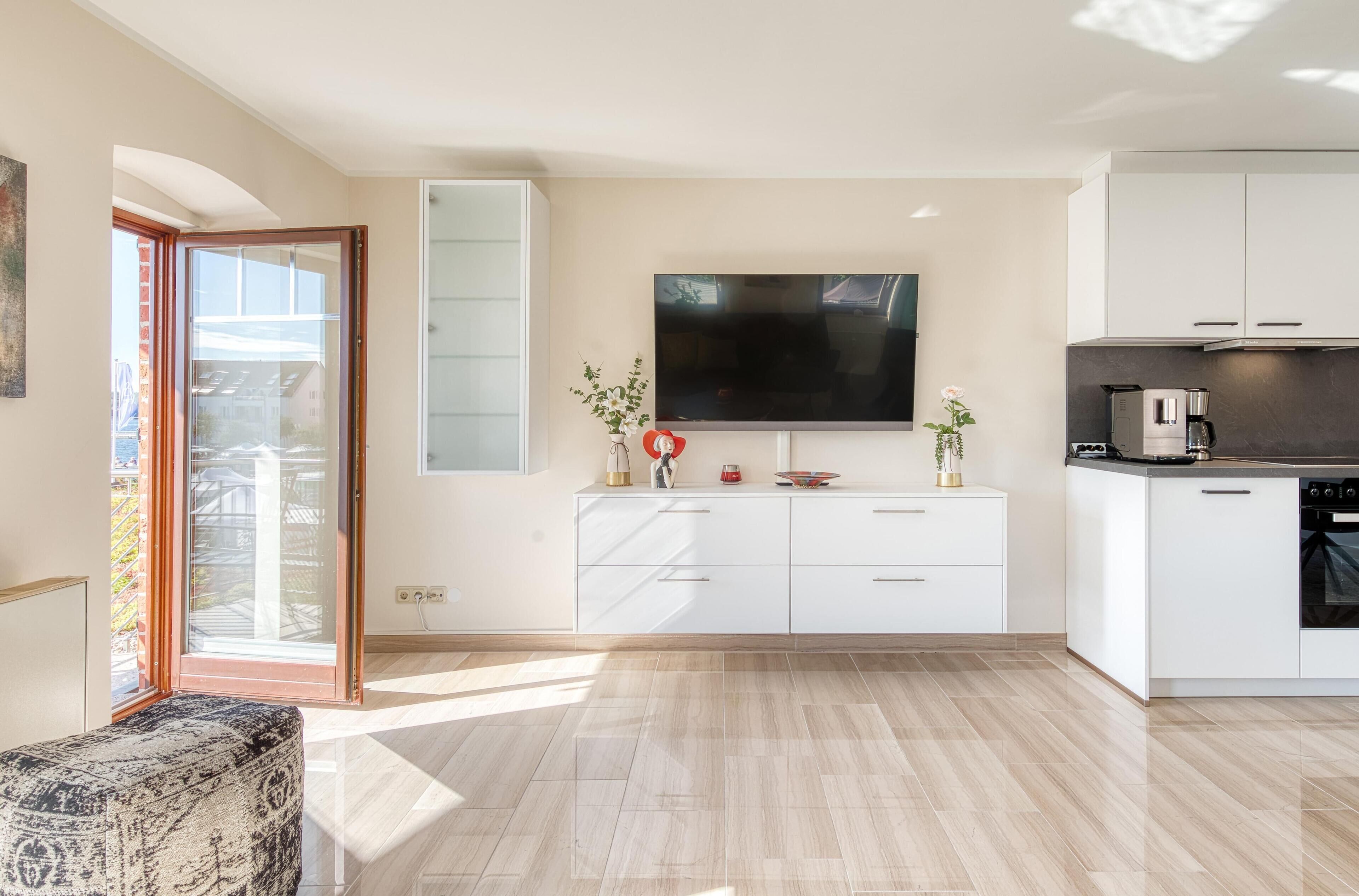 Kylskåp, ugn, spishäll och diskmaskin