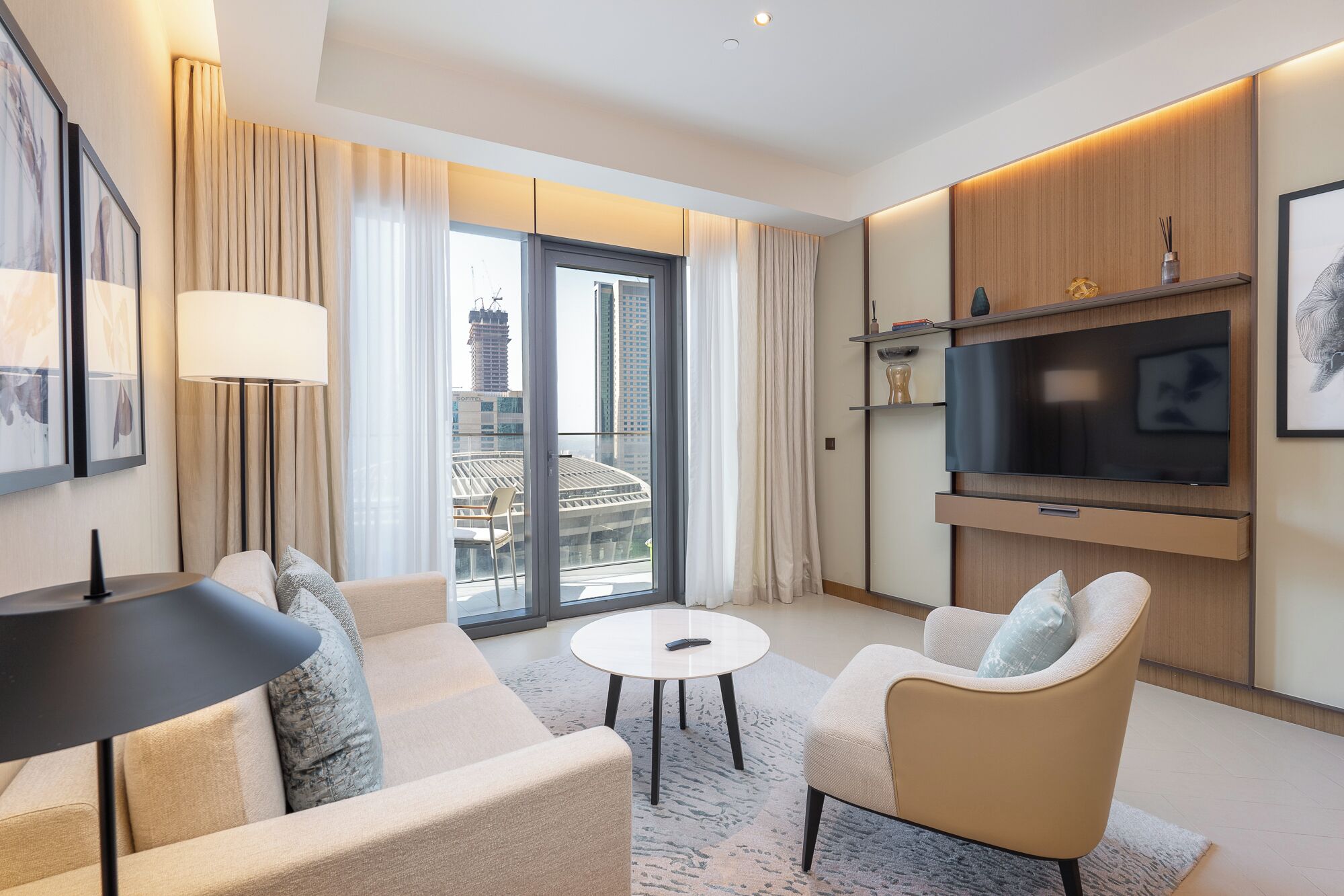 46-inch Smart TV with digital channels, Netflix, streaming services