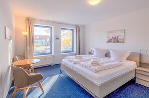 2 chambres, fer et planche à repasser, Wi-Fi gratuit, draps fournis