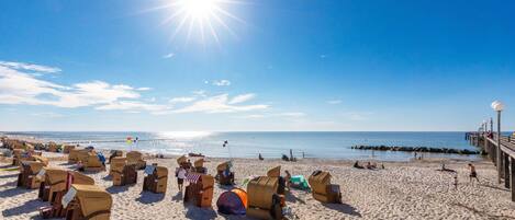 Una spiaggia nelle vicinanze