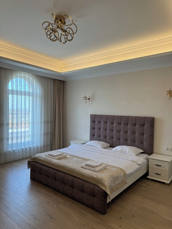 Desk, laptop workspace, free WiFi - Hotel Kristal Palace (Prizren)