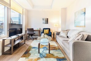 Televisión y oficina