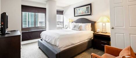 1 chambre, bureau, fer et planche à repasser, Wi-Fi