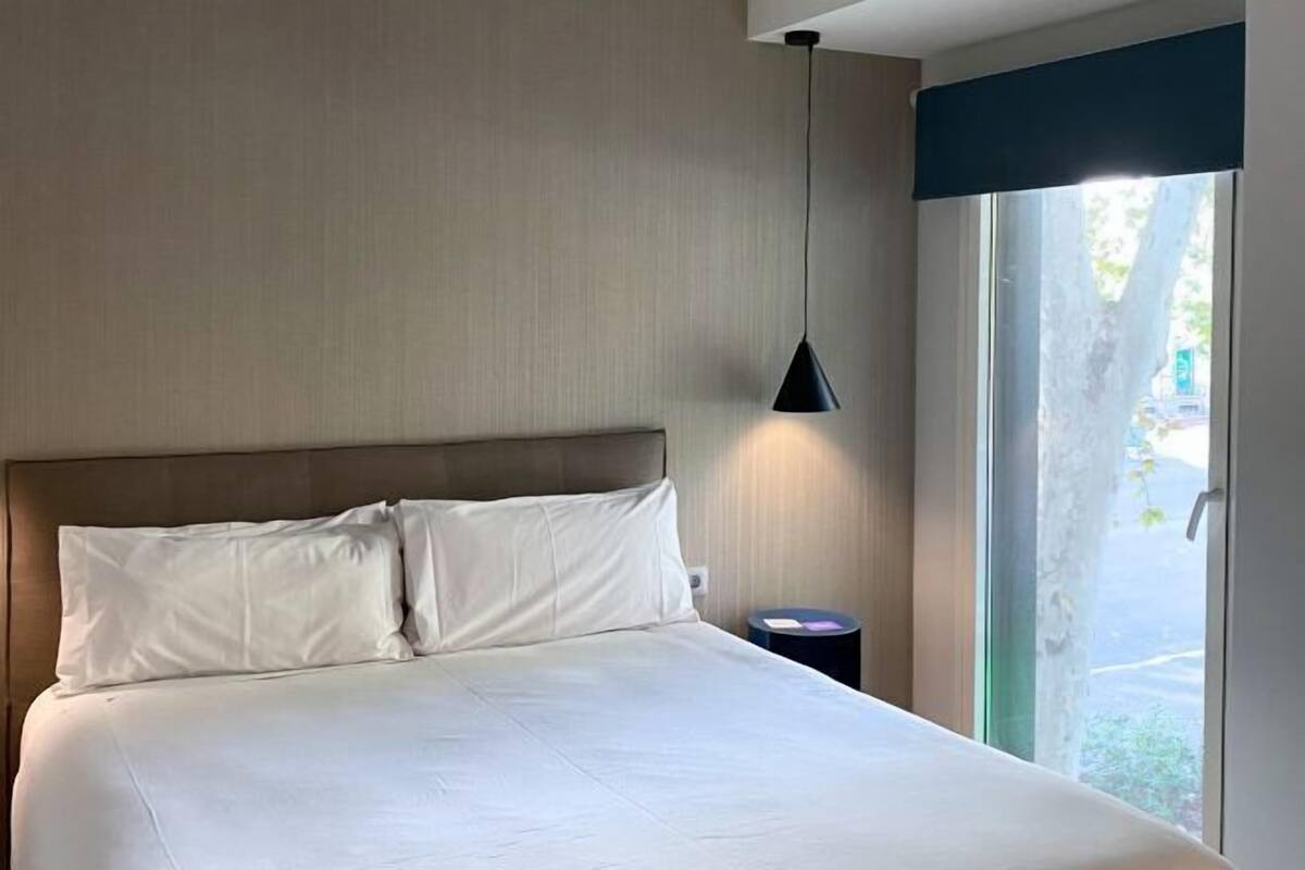 In-room safe, laptop workspace, blackout curtains, soundproofing