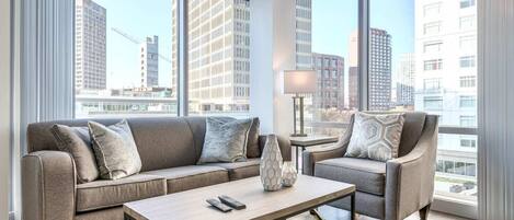 Téléviseur, bureau