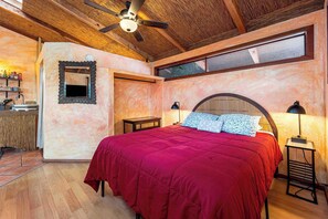 1 Schlafzimmer, Schreibtisch, WLAN, Bettwäsche