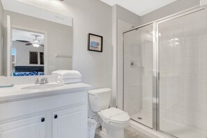 Apartment, 5 Schlafzimmer | Badezimmer