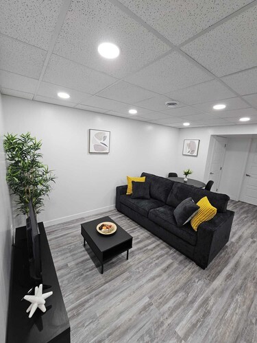 Modern Basement suite with seperate entrance close to grocery, restaurant & mall