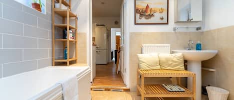 Apartment | 2 bedrooms, Internet