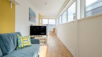 Apartment | 4 bedrooms, Internet