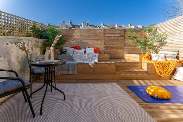 Apartment | 1 bedroom, desk, Internet