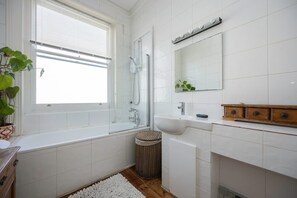 House | 2 bedrooms - Host Stay St Aubyns Coastal Retreat (Hove)