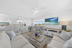 TV - Spanish Cay C4 - Stunning 2 bedroom, 2 bathroom condo. (Sanibel)