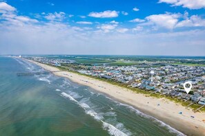 On the beach - Beachfront, Heated POOL, Golf Cart & EV Charging (Ocean Isle Beach)