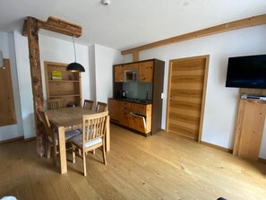 Room - Gasthaus Post  (Matrei in Osttirol)