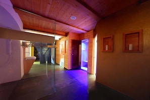 Sauna, steam room - Gasthaus Post  (Matrei in Osttirol)
