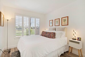 4 bedrooms, iron/ironing board, travel cot, WiFi