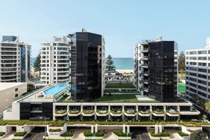 Exterior - Oceanfront Designer Home  Sea Views, Pool and Gym (Mount Maunganui)