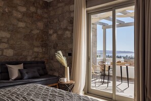 Deluxe Double Room, Balcony, Sea View no.4 | Coin séjour