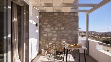 Deluxe Double Room, Balcony, Sea View no.4 | Terrace/patio
