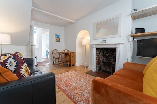 The Navy at Frederick Gardens, Brighton and Hove - Host & Stay