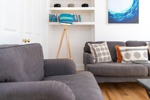 TV - Host & Stay | Sunny Terrace on Robert Street (Brighton and Hove)